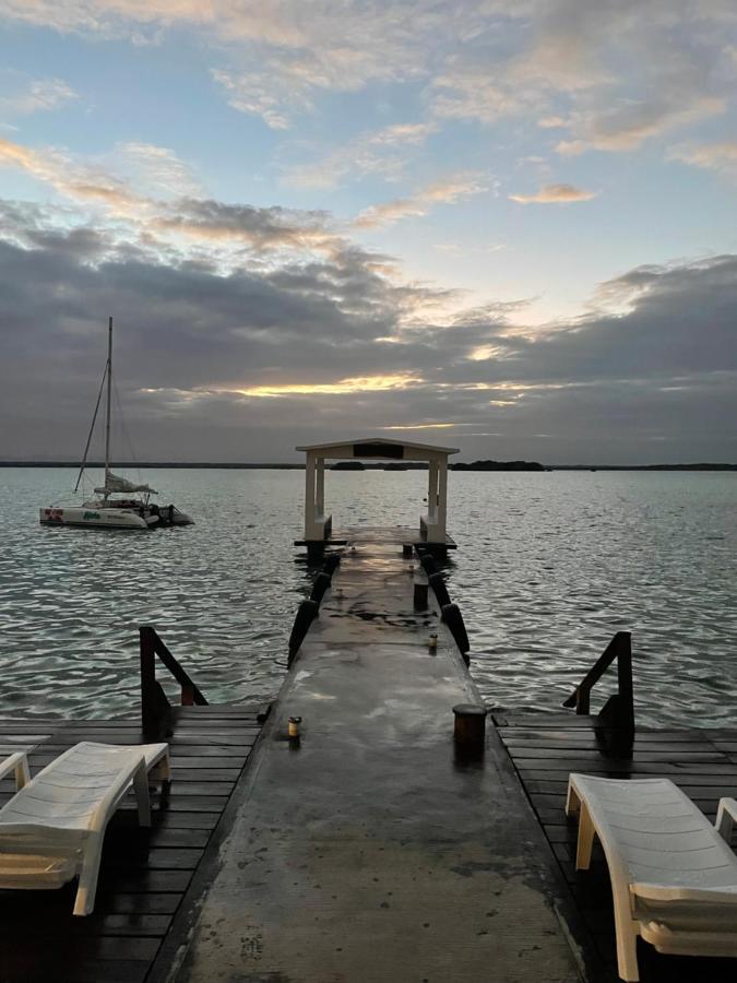 Hotel Aldea 19 Bacalar Bagian luar foto